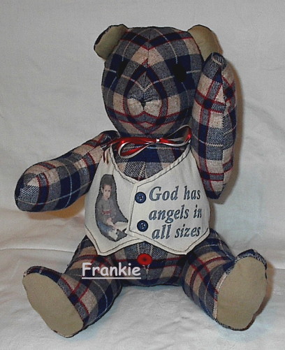 FRANKIEBEARS.JPG